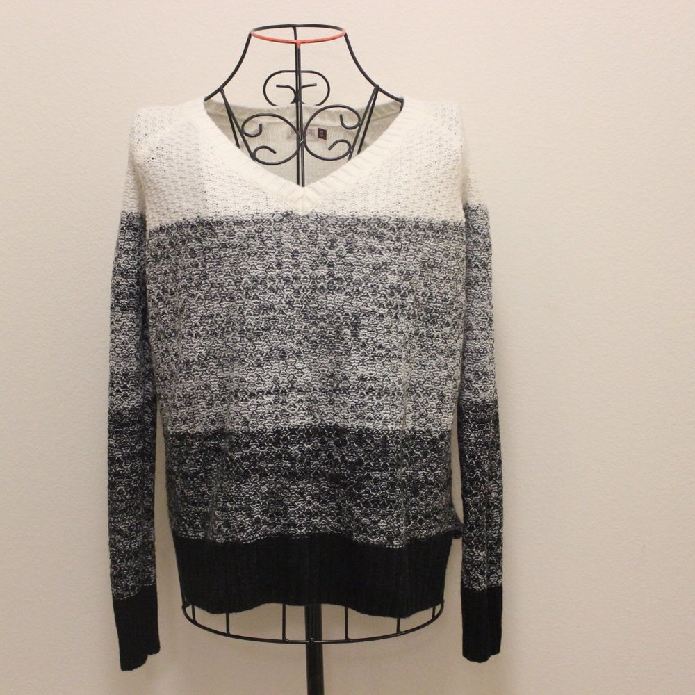 Color block knitted sweater